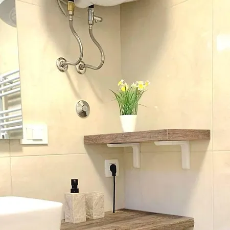 アパート Mirta's Apartment, 5m From Sea *