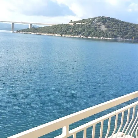 Mirta's Apartment, 5m From Sea Apartamento *