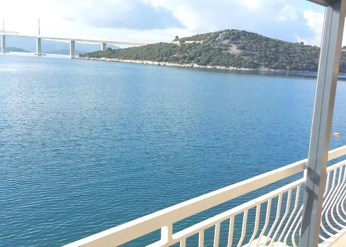 Mirta's Apartment, 5m From Sea Διαμέρισμα *