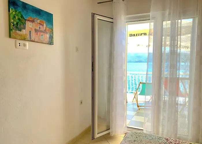 Mirta's Apartment, 5m From Sea *